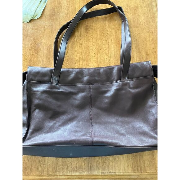 Lisa Loren Brown Leather Tote Bag , 2 outside pockets, large inside 17x11x5 - Picture 2 of 6